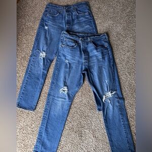 Ladies Levi’s Straight Leg Distressed Blue Jeans ~ 2 pair for the price of 1! 👖👖